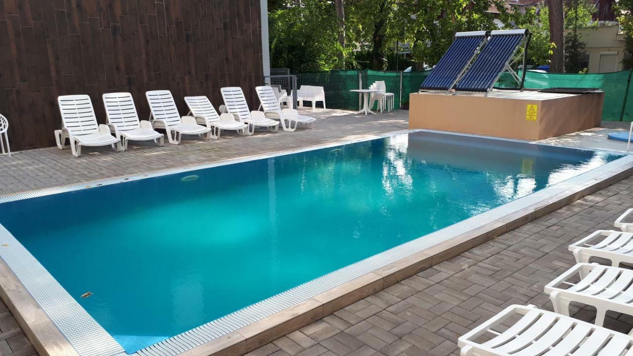 Lido Riviera Apartman Balatonlelle Exterior photo